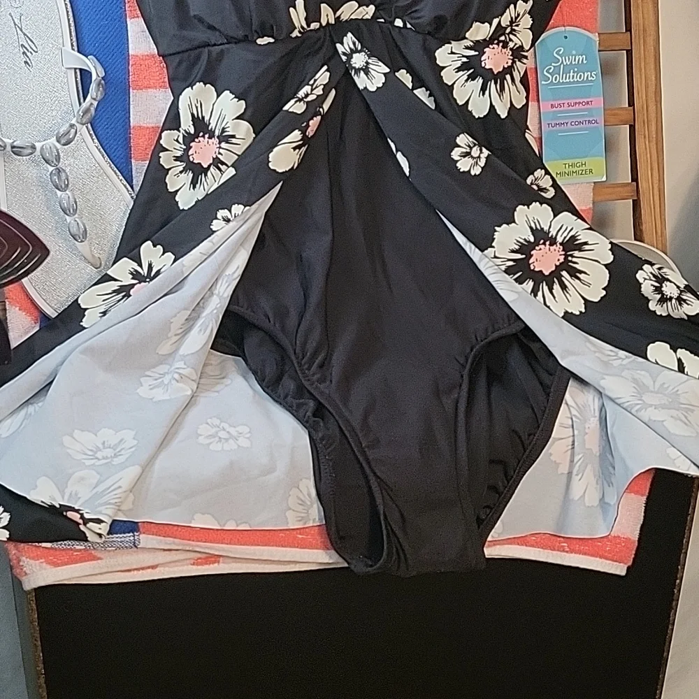 💥 NWT Swim Solutions Floral swim dress swimdress - Picture 7 of 9